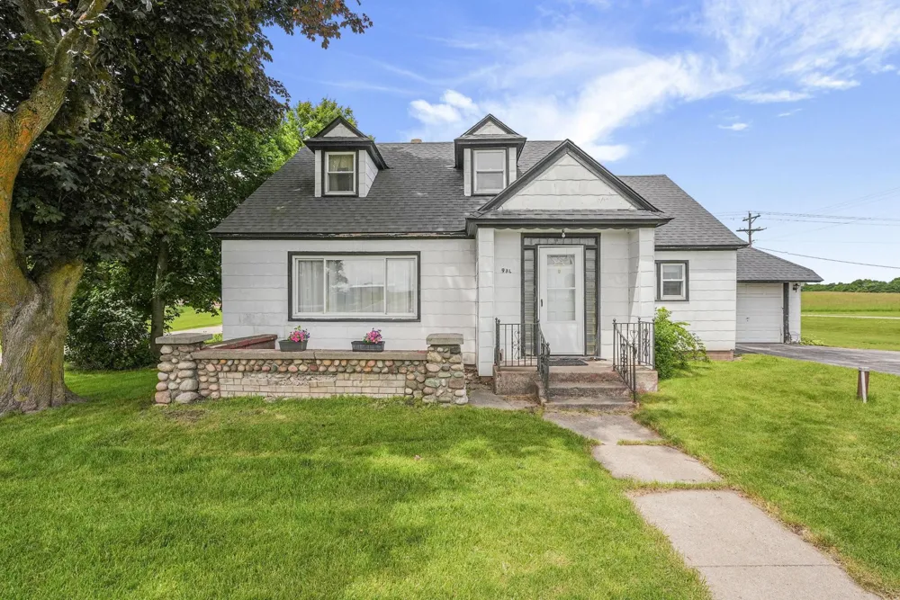 4988 County Road 633 Green Lake Township, MI 49637