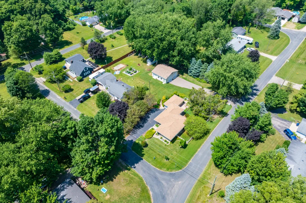 68334 Apple Lane Keeler Township, MI 49022