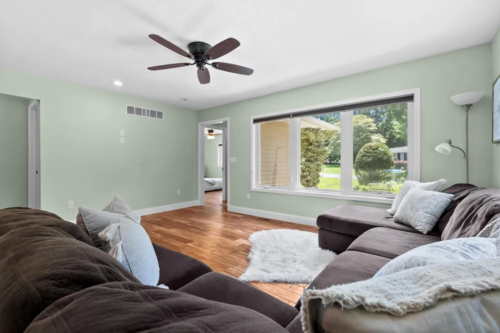 68334 Apple Lane Keeler Township, MI 49022