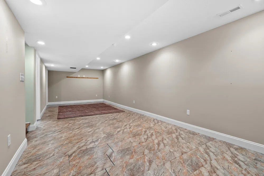 68334 Apple Lane Keeler Township, MI 49022
