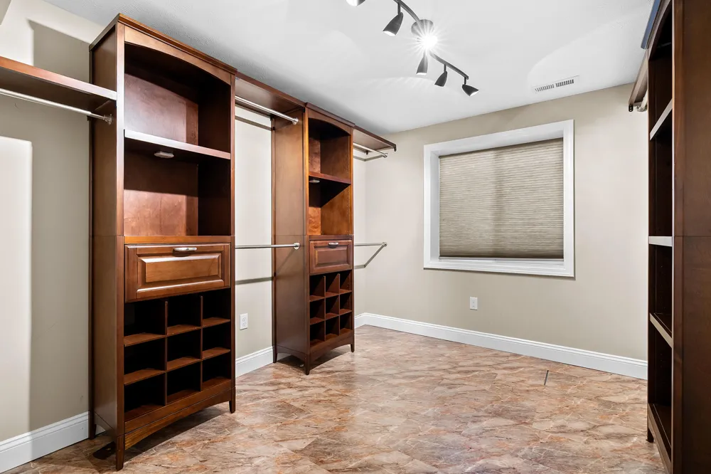 68334 Apple Lane Keeler Township, MI 49022