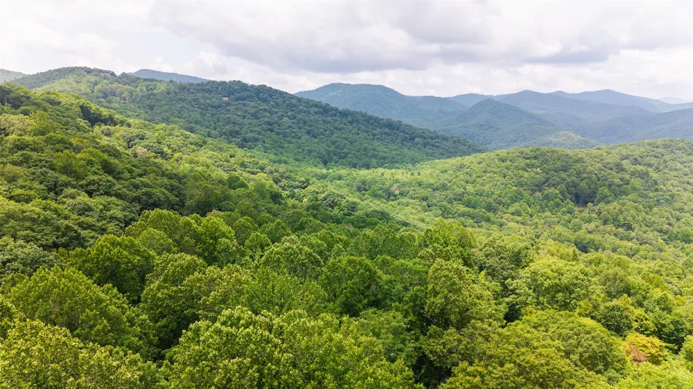 27 Cullowhee Forest rd Road Cullowhee, NC 28723