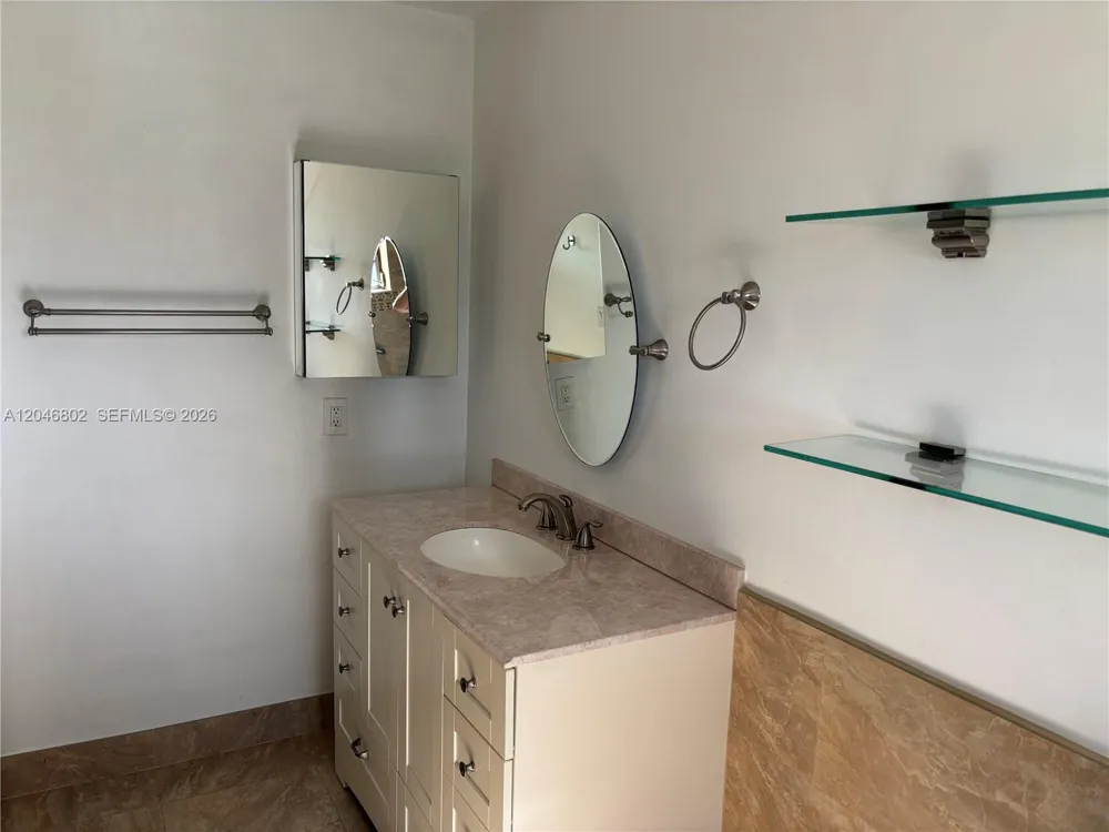 18052 S 105th Ave S #18052 Boca Raton, FL 33498
