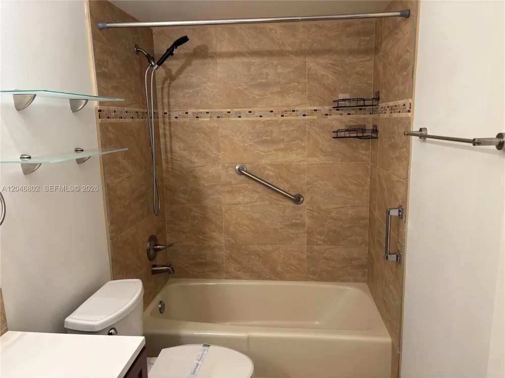 18052 S 105th Ave S #18052 Boca Raton, FL 33498
