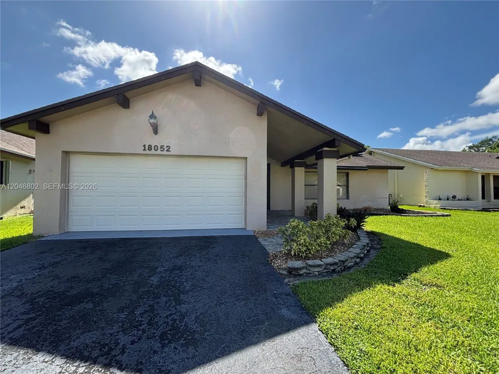 18052 S 105th Ave S #18052 Boca Raton, FL 33498