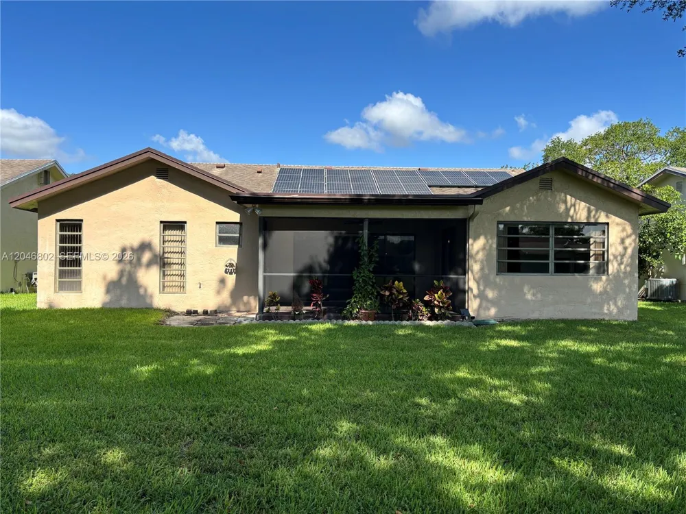 18052 S 105th Ave S #18052 Boca Raton, FL 33498