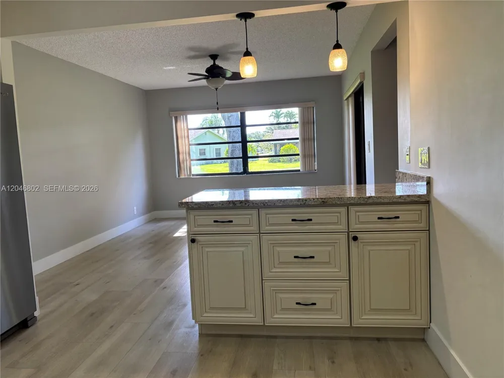 18052 S 105th Ave S #18052 Boca Raton, FL 33498