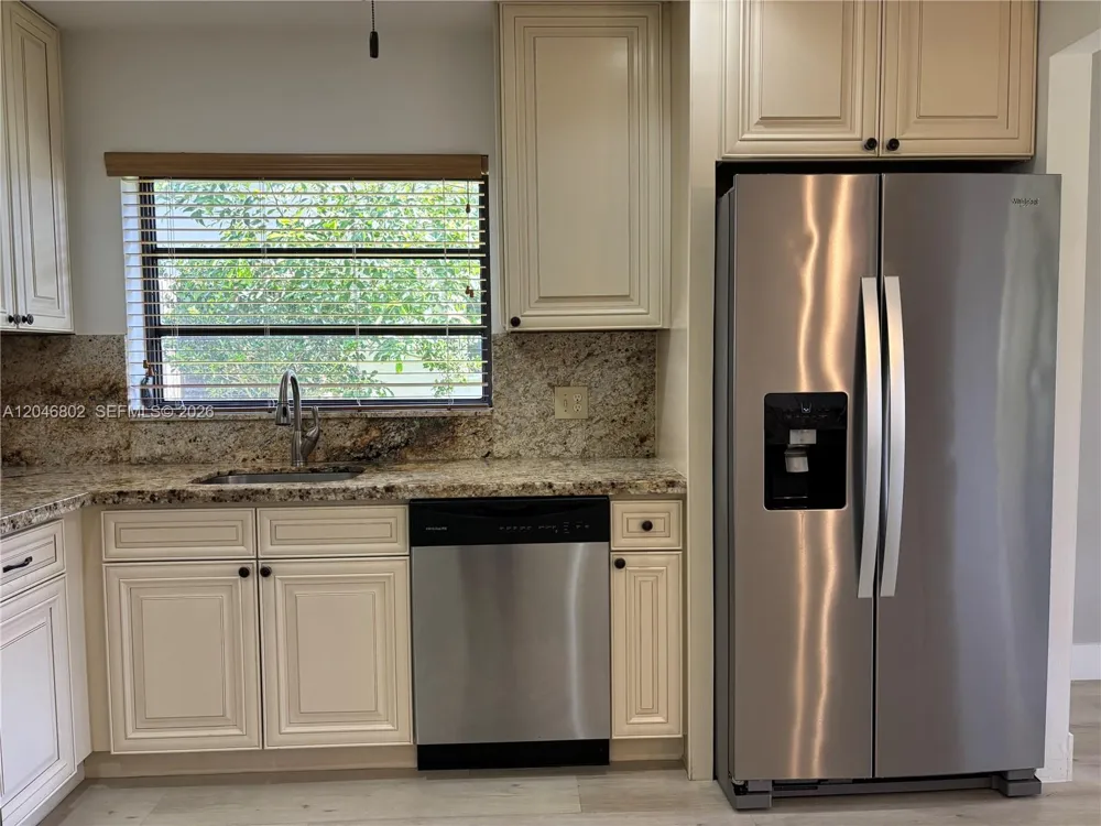 18052 S 105th Ave S #18052 Boca Raton, FL 33498