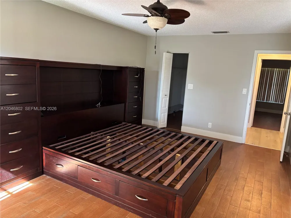 18052 S 105th Ave S #18052 Boca Raton, FL 33498