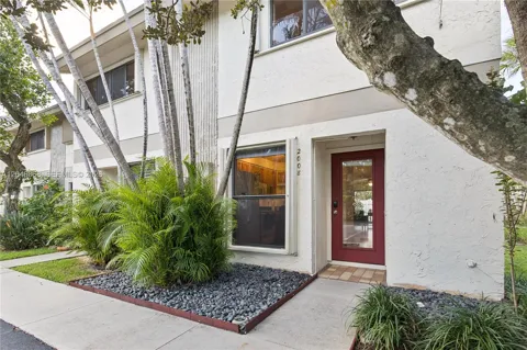 3050 S Oakland Forest Dr #2008