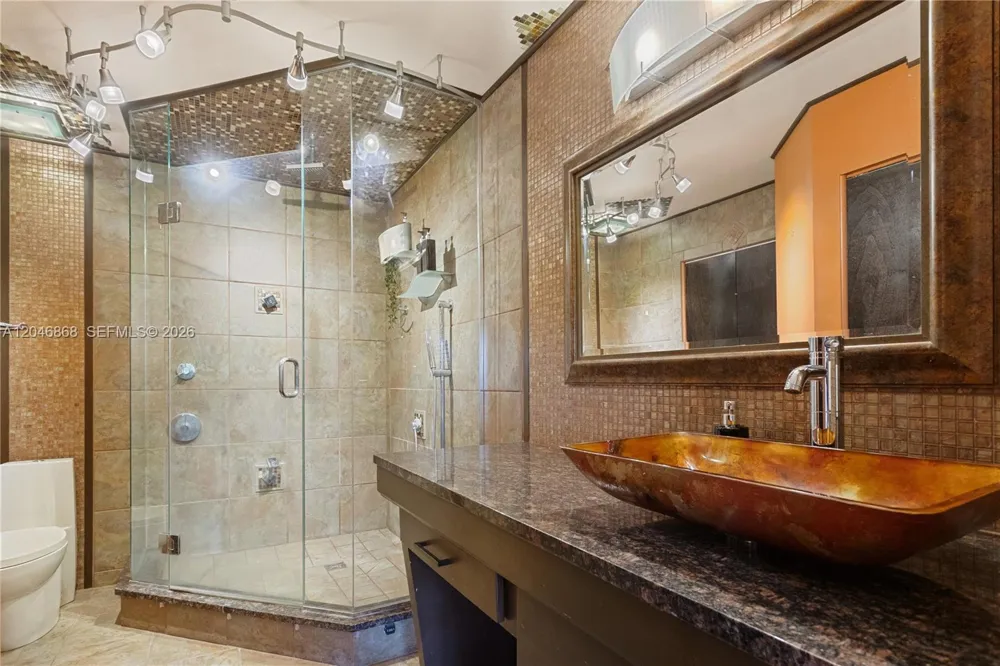 3050 S Oakland Forest Dr #2008 Oakland Park, FL 33309