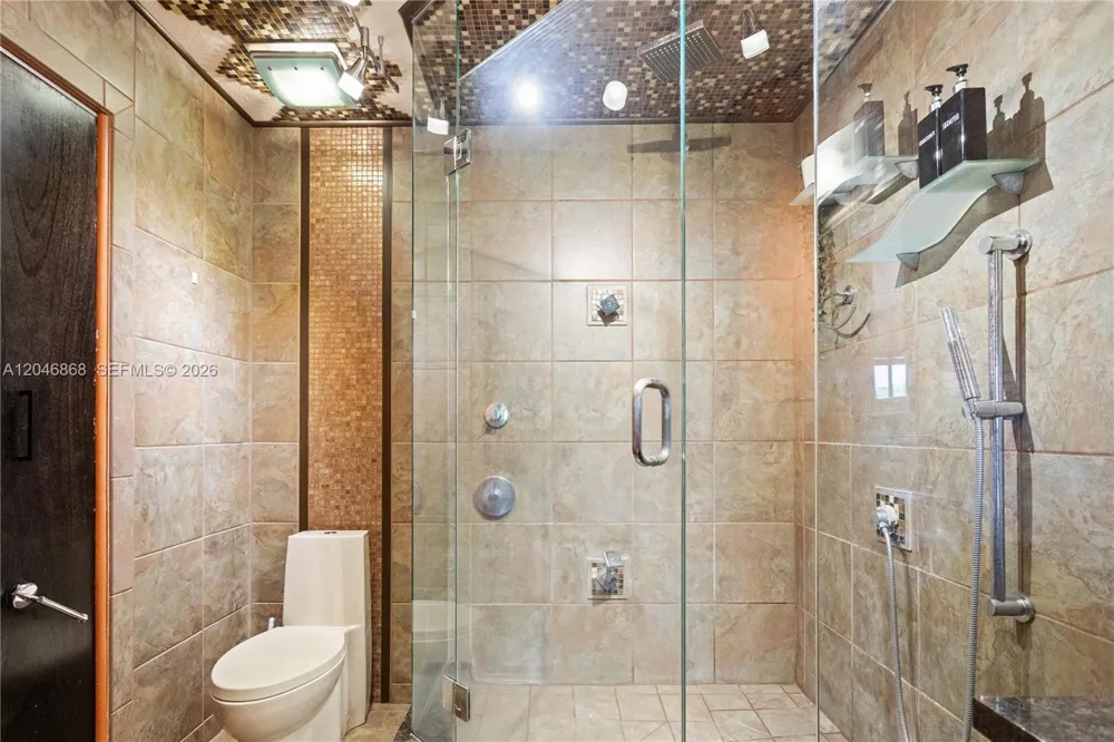 3050 S Oakland Forest Dr #2008 Oakland Park, FL 33309
