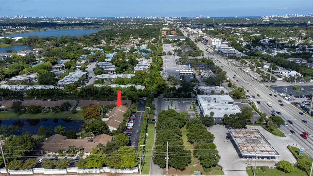 3050 S Oakland Forest Dr #2008 Oakland Park, FL 33309