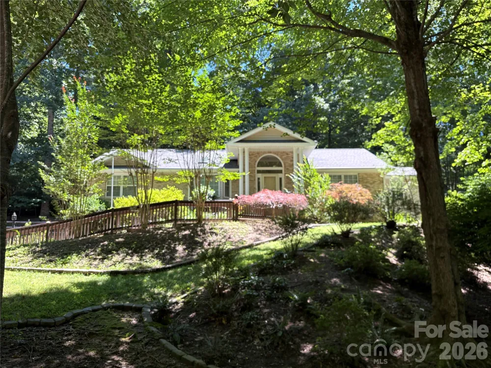 206 Camellia Way Laurel Park, NC 28739