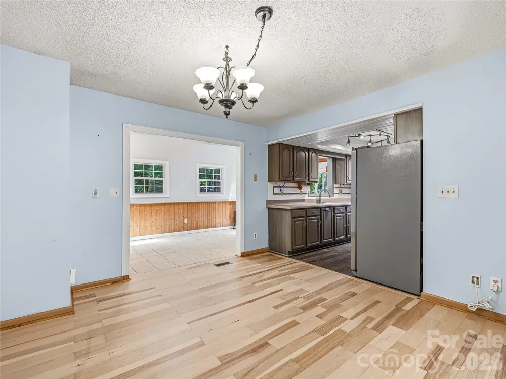 206 Camellia Way Laurel Park, NC 28739