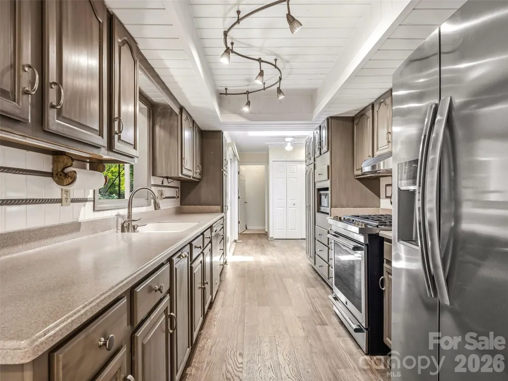 206 Camellia Way Laurel Park, NC 28739