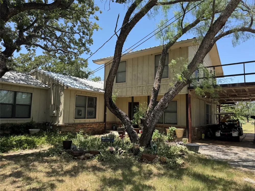 2993 County Road 265 Breckenridge, TX 76424