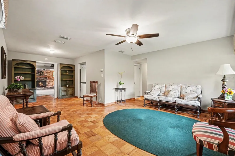 10308 OAKLEAF AVENUE Tampa, FL 33612