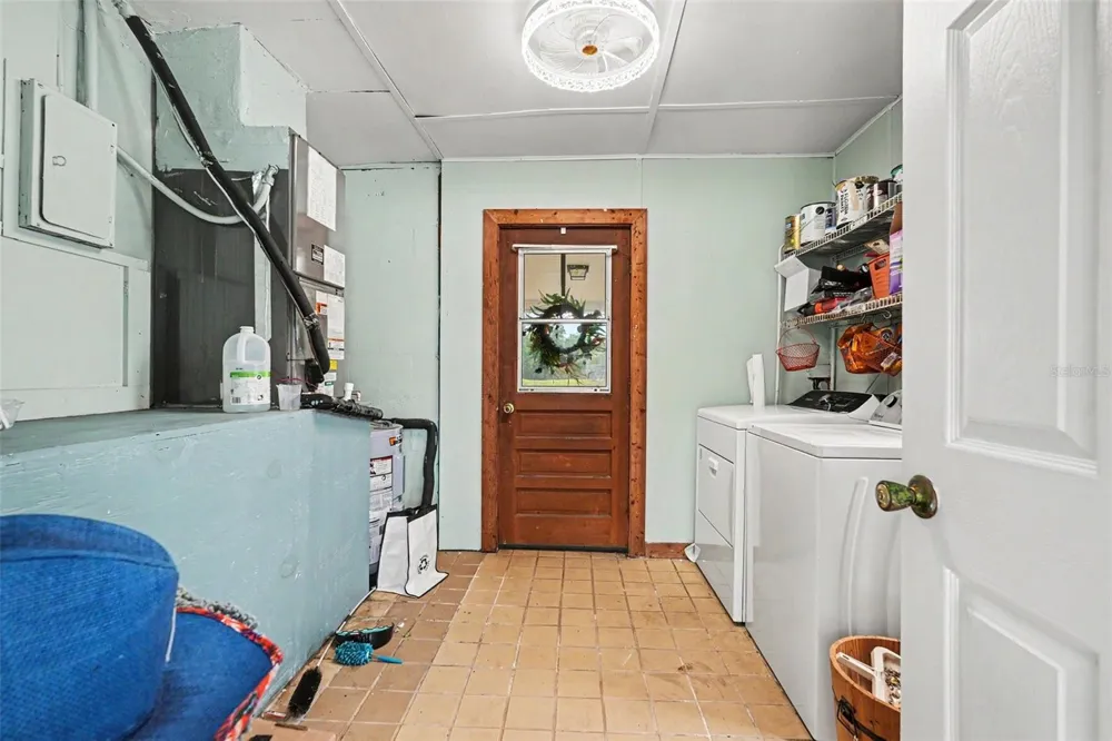 10308 OAKLEAF AVENUE Tampa, FL 33612