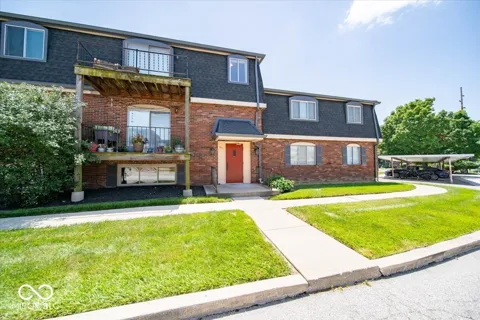 315 Elmead Court #1016