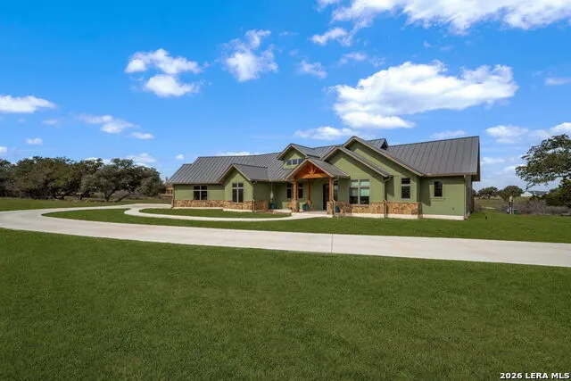 236 Bridle Chase Bandera, TX 78003