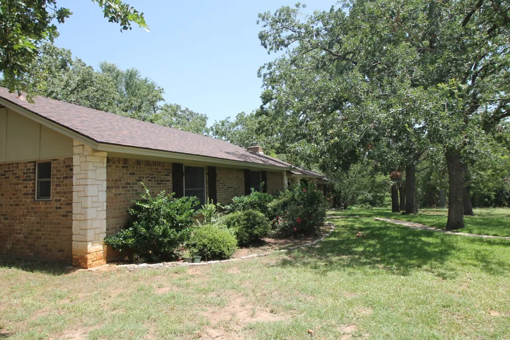 600 Runaway Bay Drive Runaway Bay, TX 76426