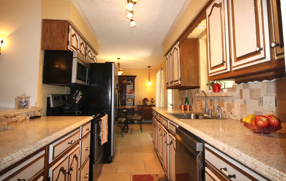600 Runaway Bay Drive Runaway Bay, TX 76426