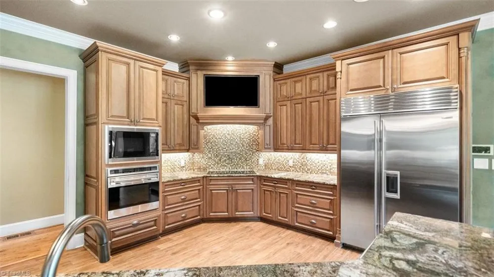 636 Lee Road Thomasville, NC 27360