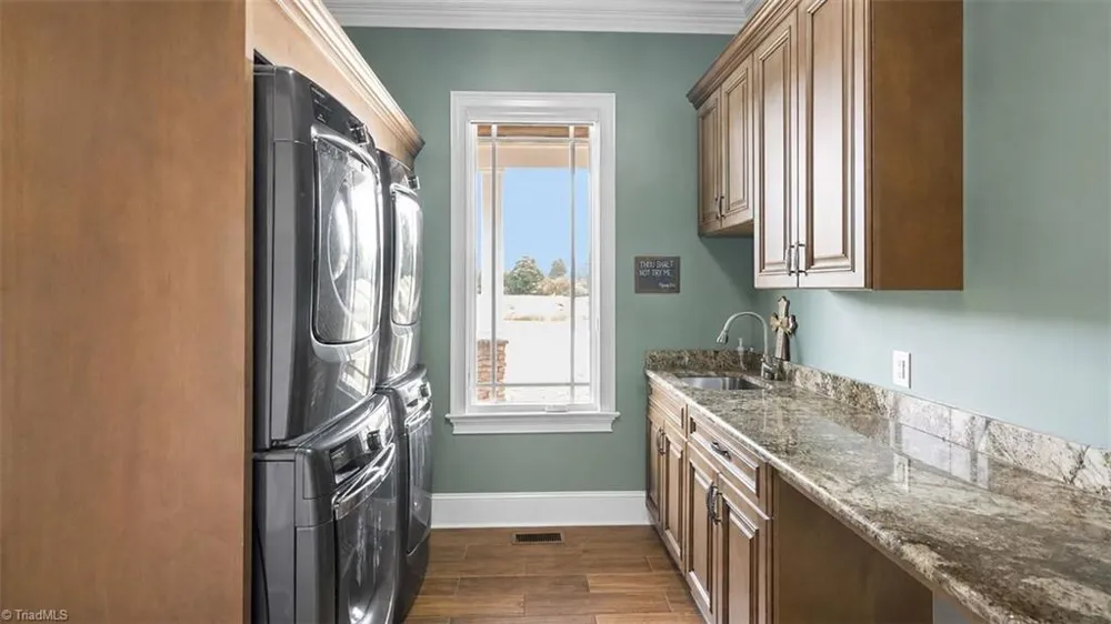 636 Lee Road Thomasville, NC 27360