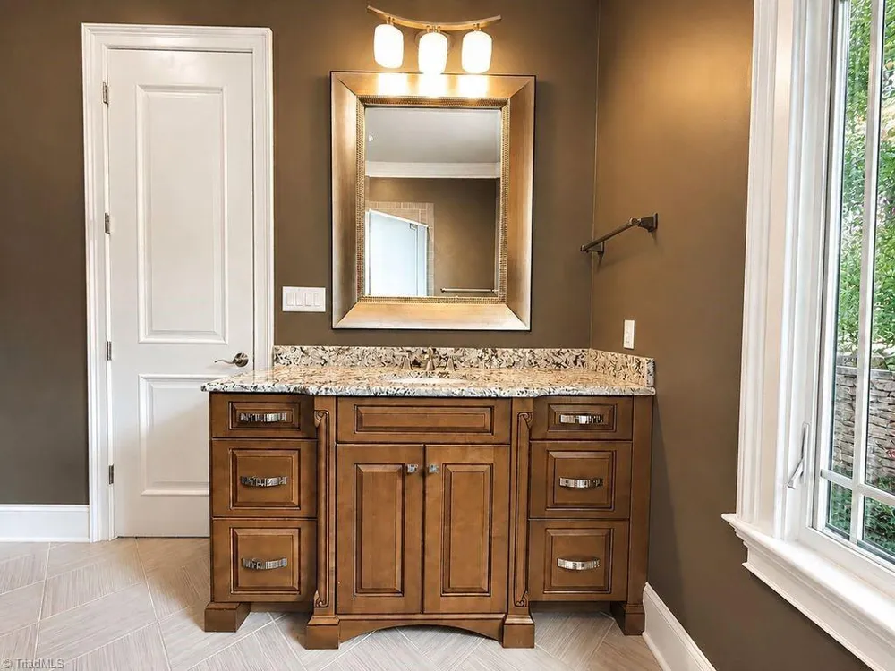 636 Lee Road Thomasville, NC 27360