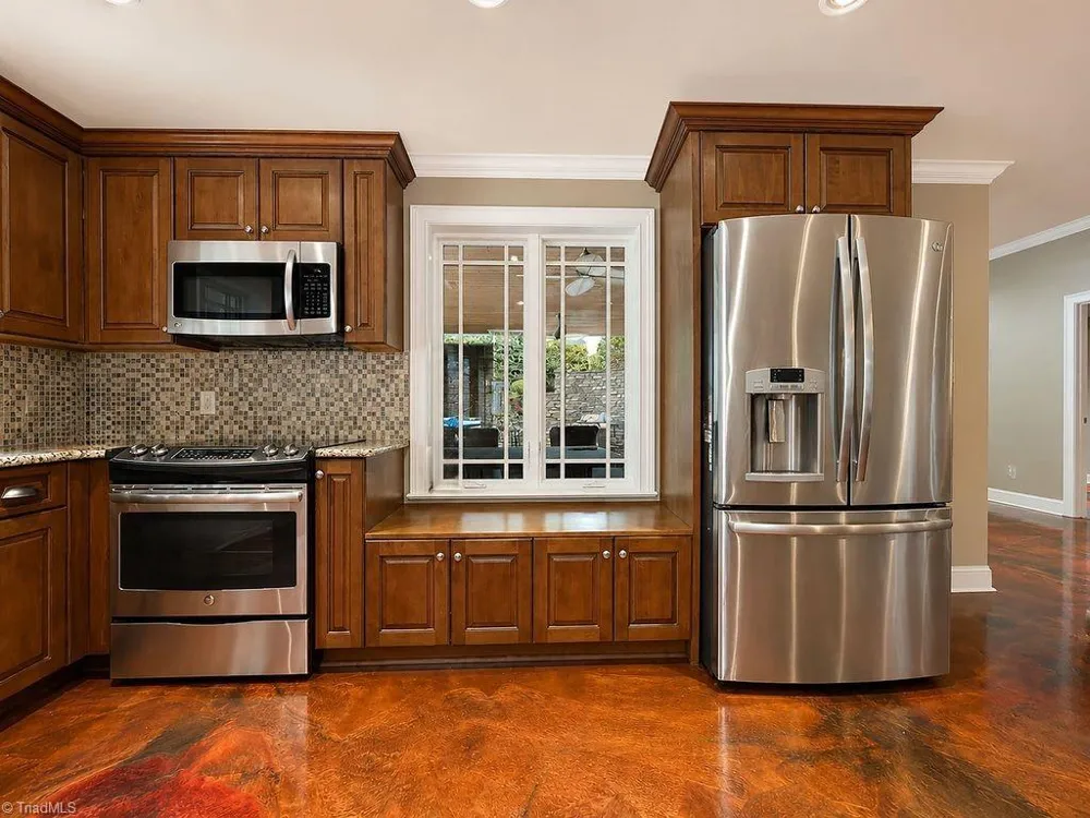 636 Lee Road Thomasville, NC 27360