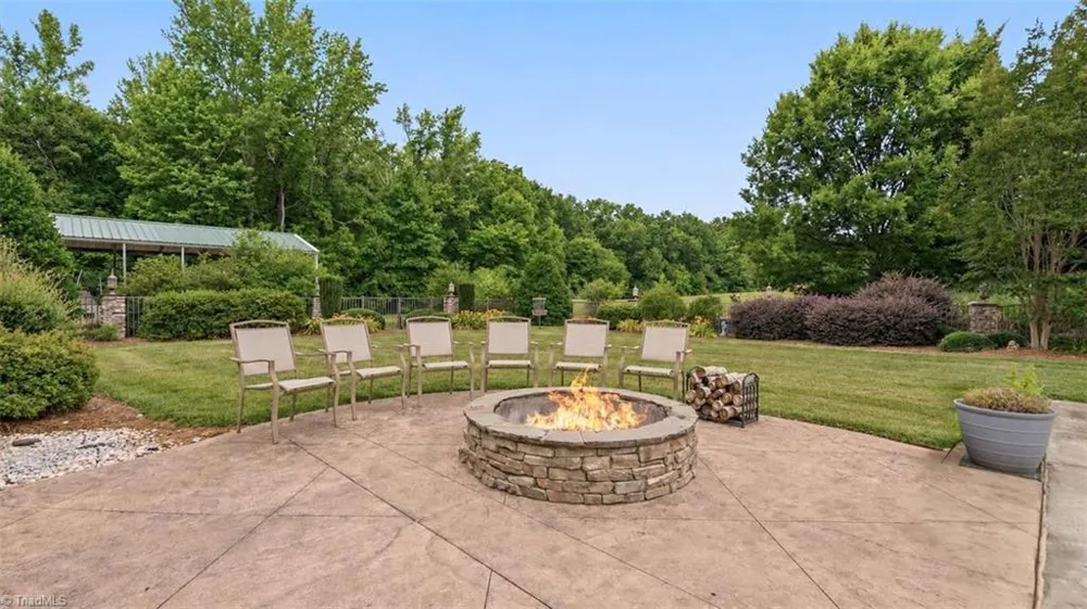 636 Lee Road Thomasville, NC 27360