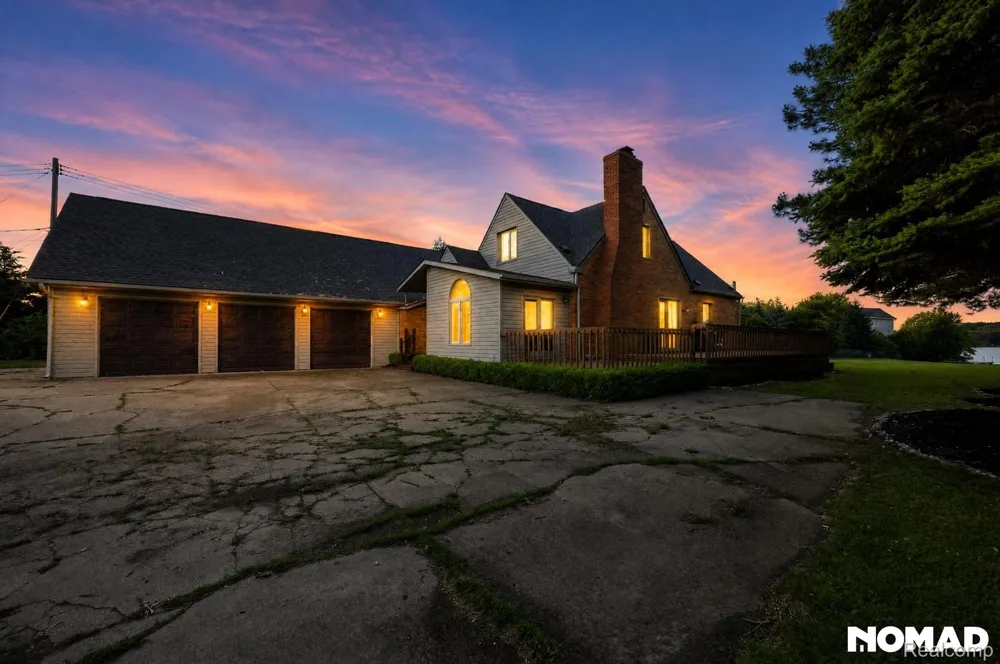 8315 Hilton Road Brighton Township, MI 48114
