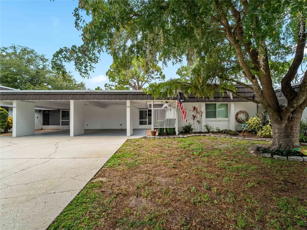 3935 PANOLA LANE #183 Sarasota, FL 34232