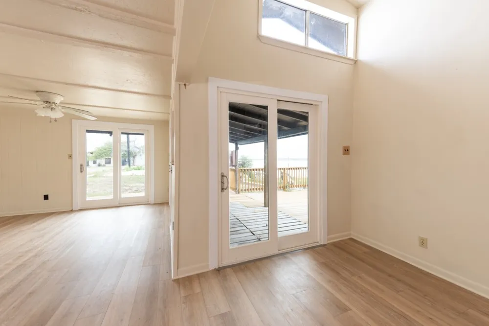 102 White Point Trail Sandia, TX 78383
