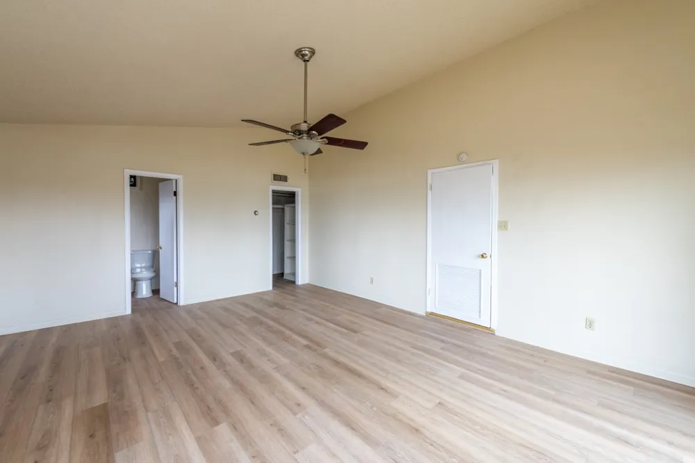 102 White Point Trail Sandia, TX 78383