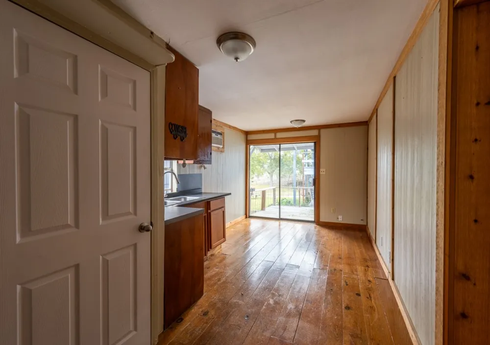 101 White Point Trail Sandia, TX 78383