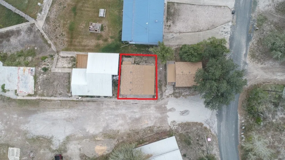 101 White Point Trail Sandia, TX 78383