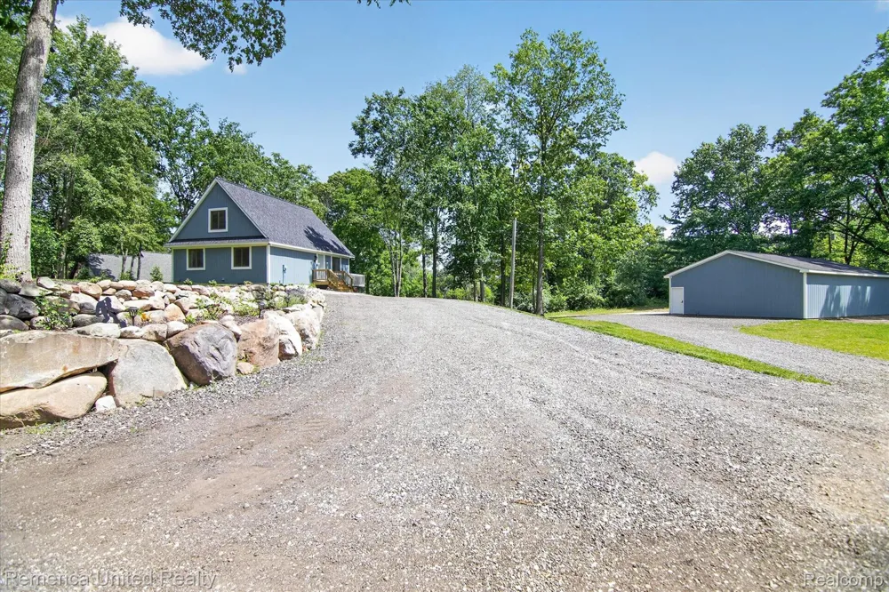11521 Westshore Drive Putnam Township, MI 48169