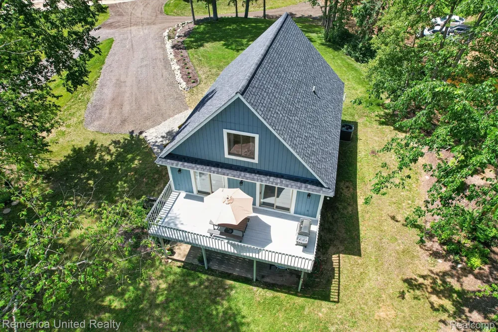 11521 Westshore Drive Putnam Township, MI 48169