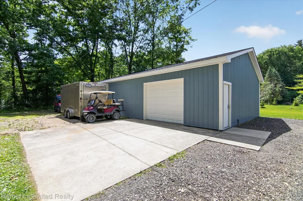 11521 Westshore Drive Putnam Township, MI 48169