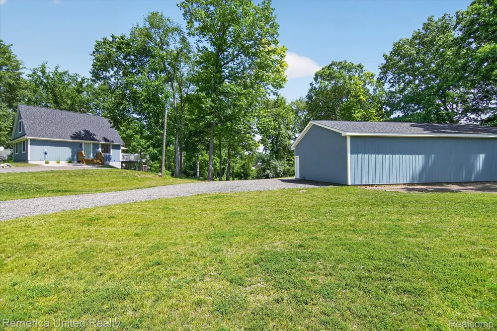 11521 Westshore Drive Putnam Township, MI 48169