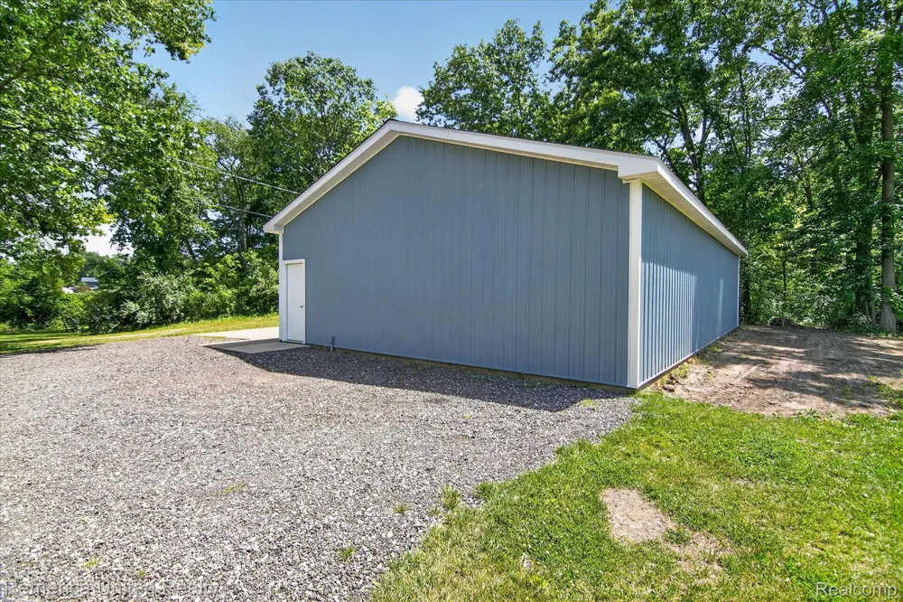 11521 Westshore Drive Putnam Township, MI 48169