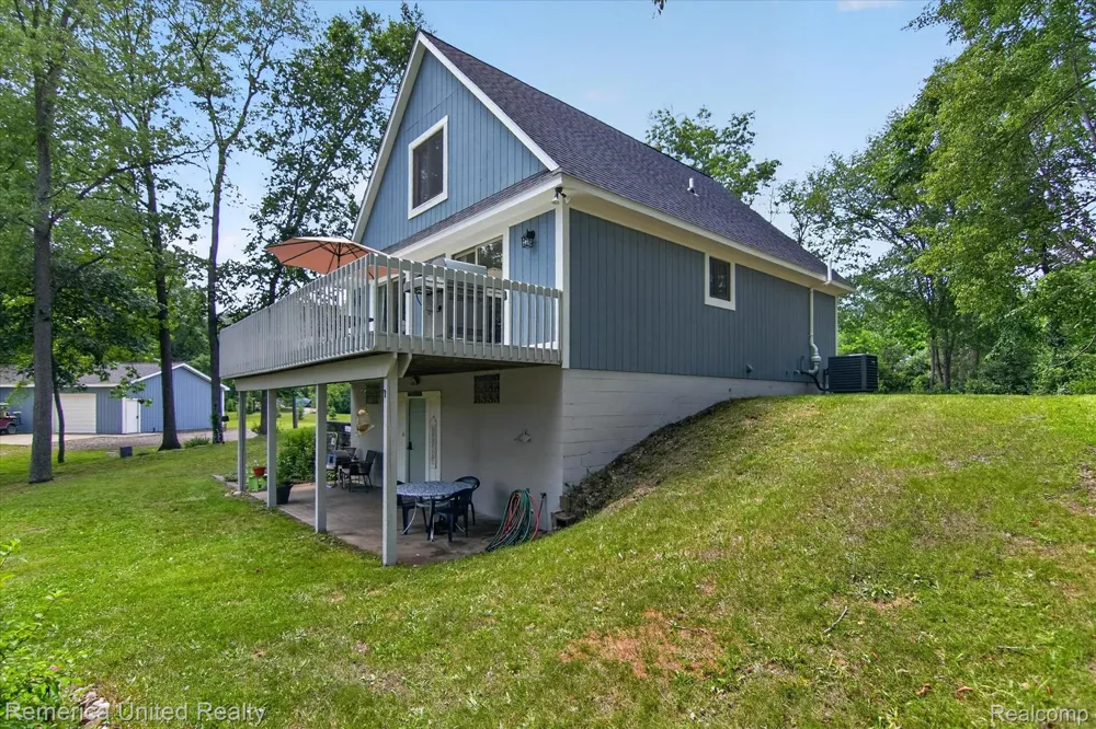11521 Westshore Drive Putnam Township, MI 48169