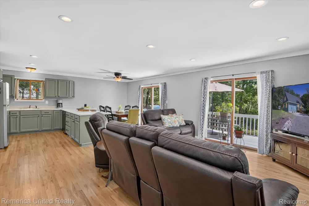 11521 Westshore Drive Putnam Township, MI 48169