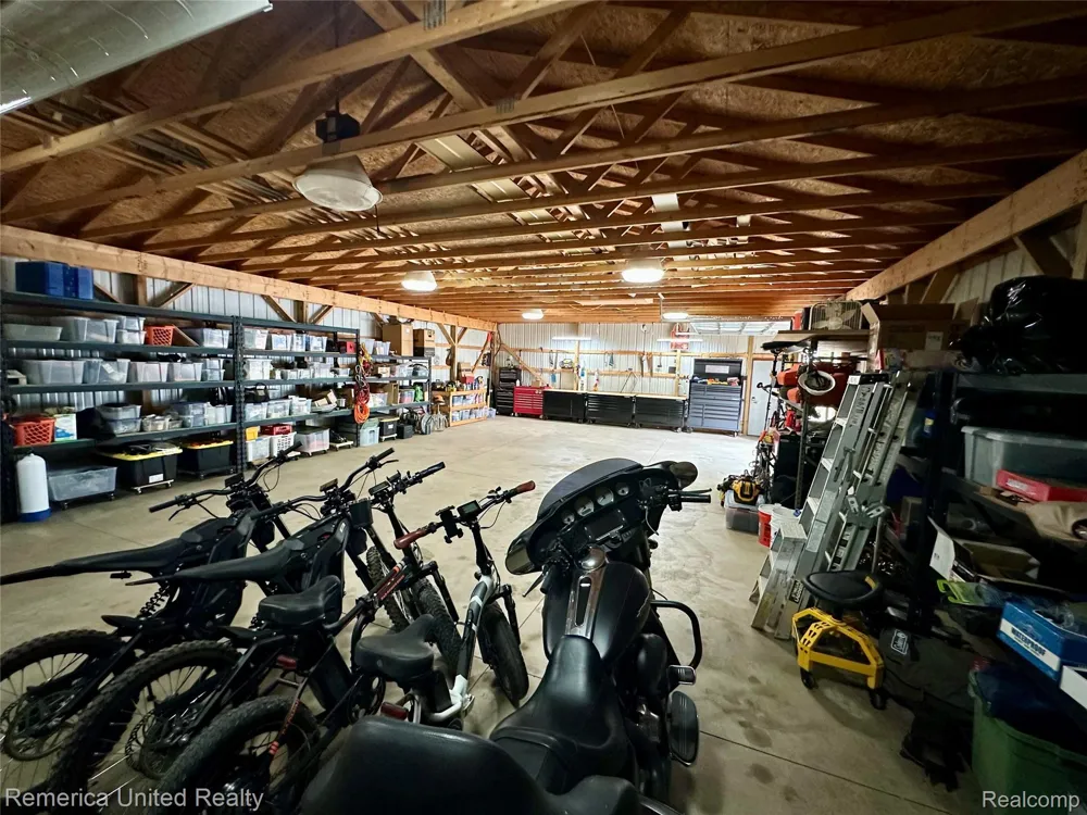 11521 Westshore Drive Putnam Township, MI 48169