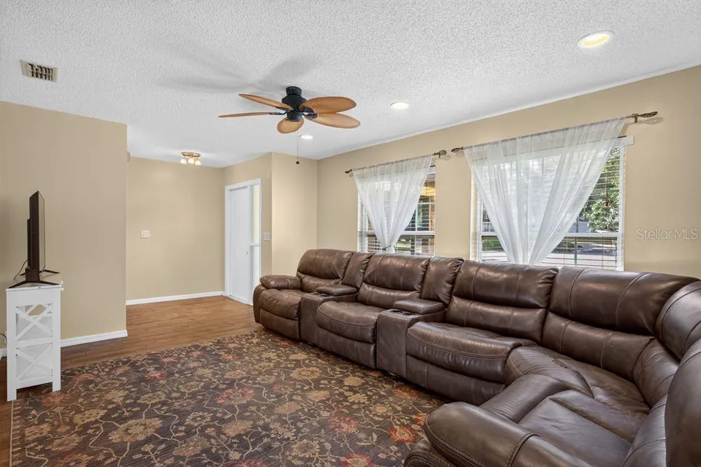 3110 CLOVEWOOD PLACE Seffner, FL 33584