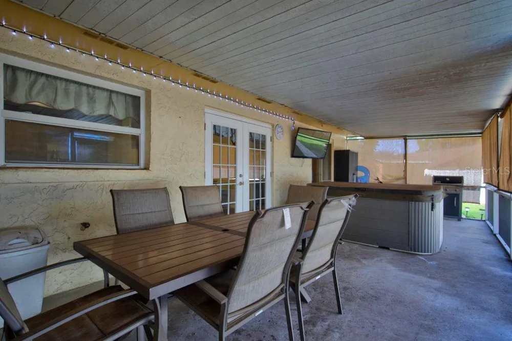 3110 CLOVEWOOD PLACE Seffner, FL 33584