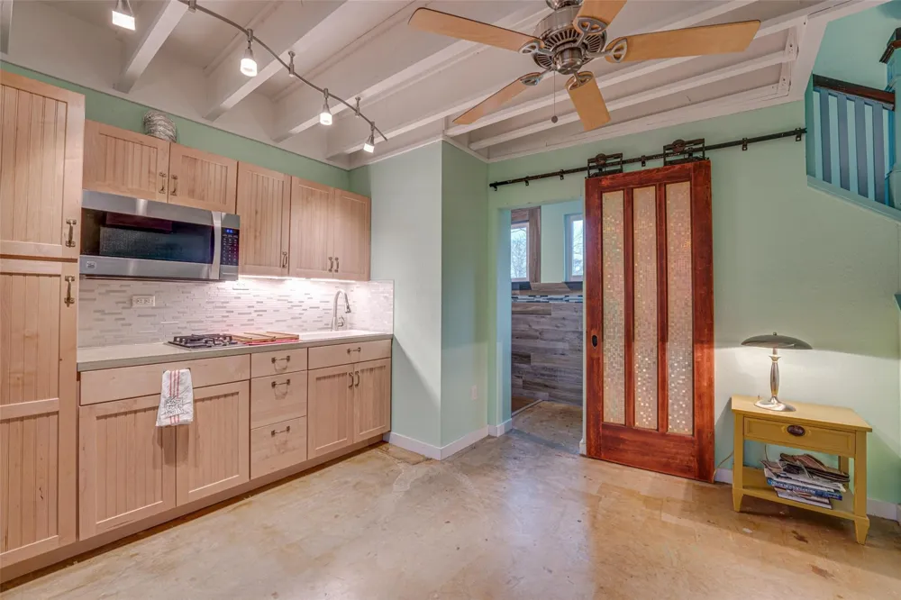 1002 S Main Street Farmersville, TX 75442