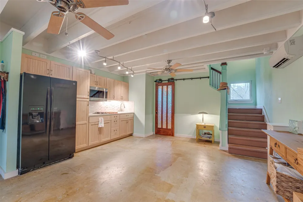 1002 S Main Street Farmersville, TX 75442